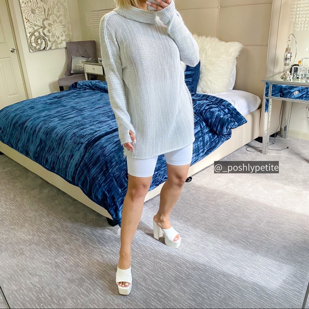 Gray turtleneck ligh knitted pullover turtleneck jumper sweater